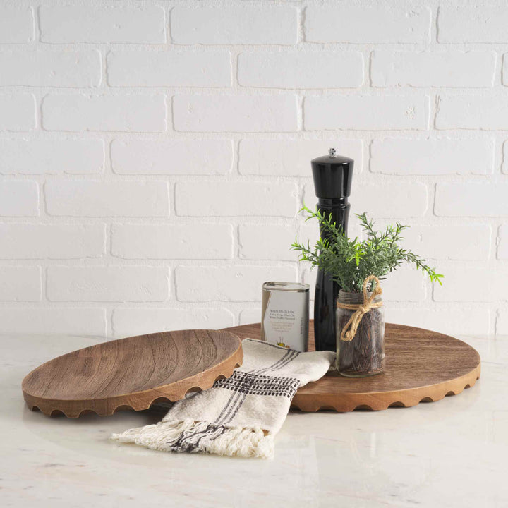 WAVERLY ROUND TRAY