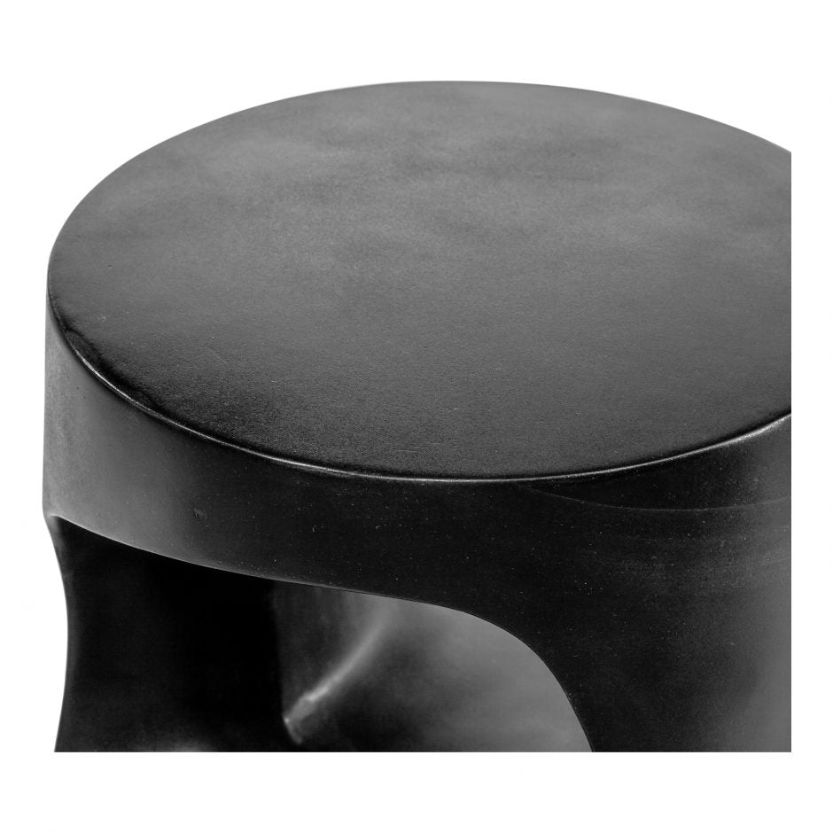 RODNEY IN/OUTDOOR SIDE TABLE